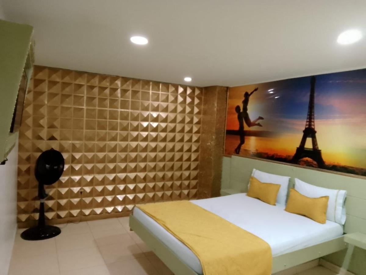 Hotel El Playon Medellín Exteriör bild